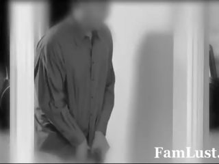 Menghancurkan remaja blackmails & mengongkek seluar sniffing step-dad - famlust.com