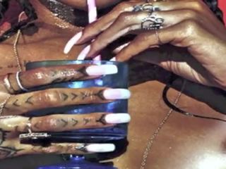 Rihanna alasti kogumik sisse hd! (must vaatama! http://goo.gl/hy87nl)