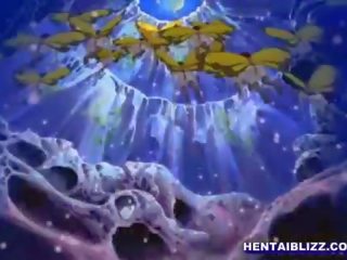 Hentai bata babae makakakuha ng extraordinary pagsakay sa pamamagitan ng butterfly halimaw anime