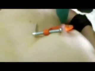 الهاوي عبودية جبهة مورو حلمة الثدي torturenipple clamps اللسان