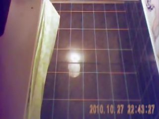 Spiun kamera në dush - 23yo i ri femër