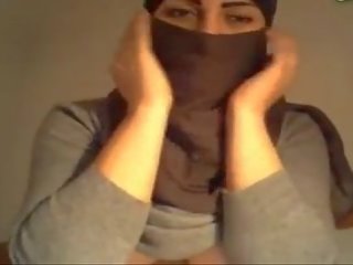 Tettona arabo giovanissima su webcam - di più vivere camme a sexycani.com