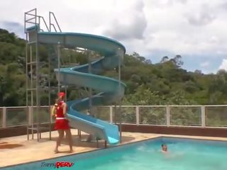 Lifeguards łomotanie išdykęs nepažįstamasis